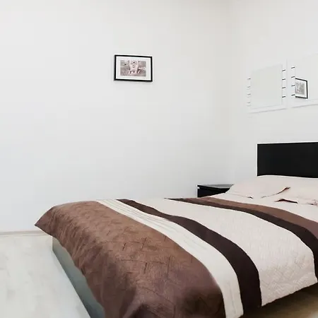 Apartament Leo *
