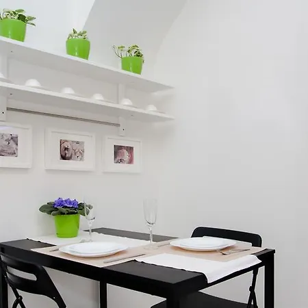 Apartament Leo *